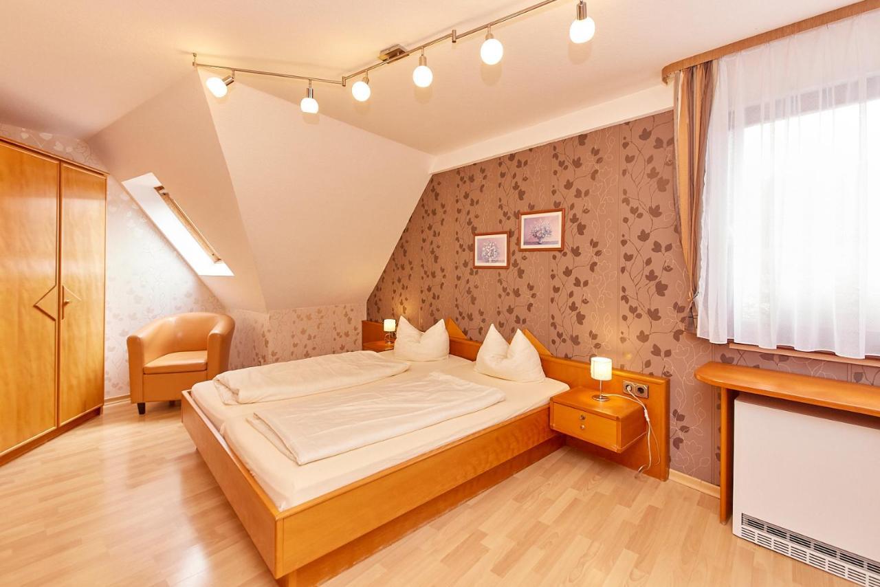 Hotel-Restaurant Ehses Zeltingen-Rachtig Dış mekan fotoğraf